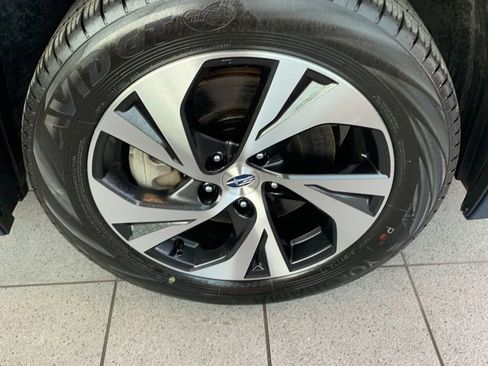 Used 2025 Subaru Legacy Premium AWD/4WD image 16