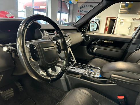 Used 2018 Land Rover Range Rover HSE image 22