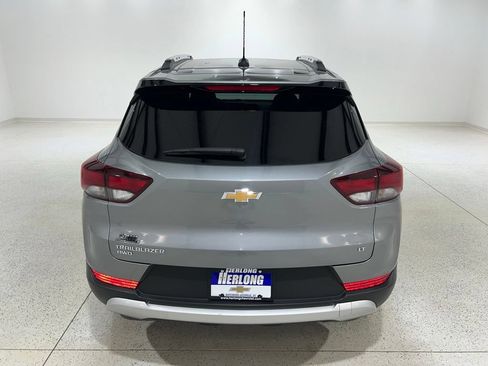 Used 2025 Chevrolet TrailBlazer LT AWD/4WD image 4