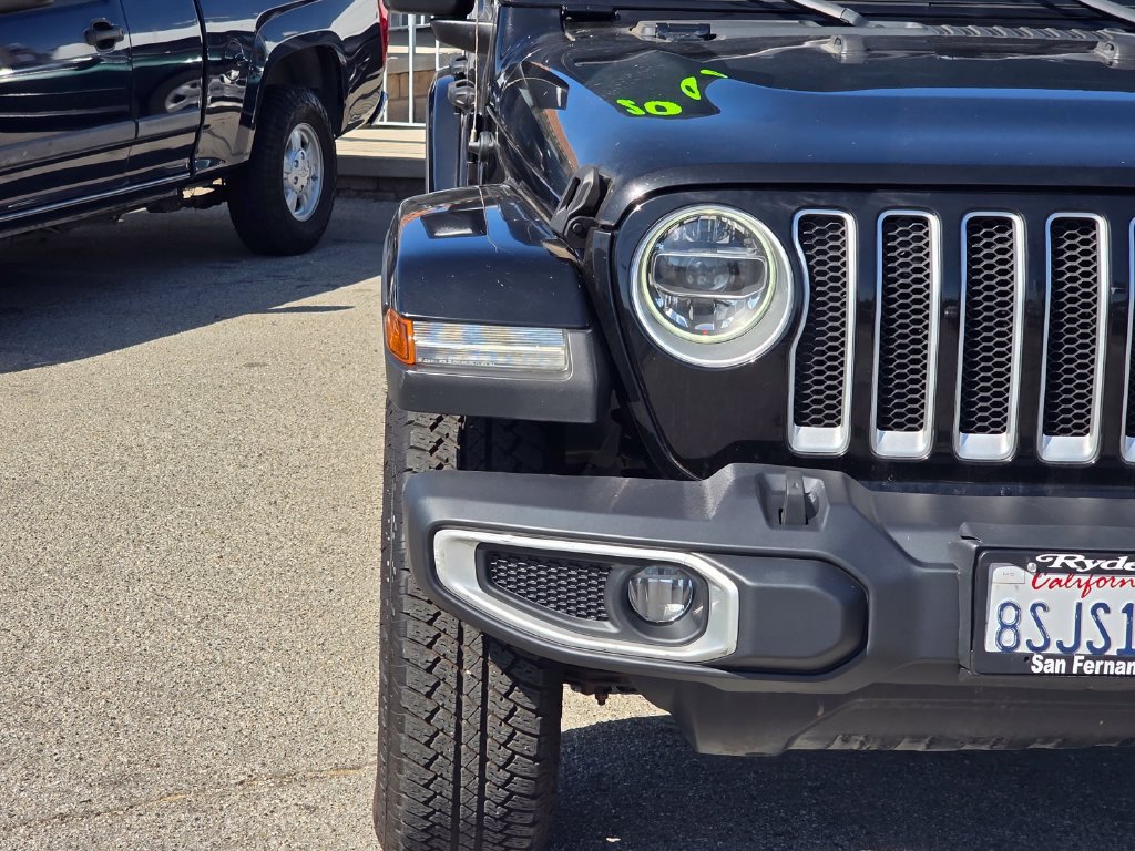 Used 2020 Jeep Wrangler Unlimited Sahara AWD/4WD image 3