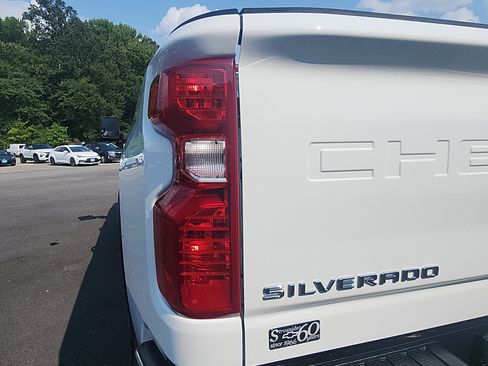 Used 2025 Chevrolet Silverado 2500 LT w/ All Star Edition AWD/4WD image 13
