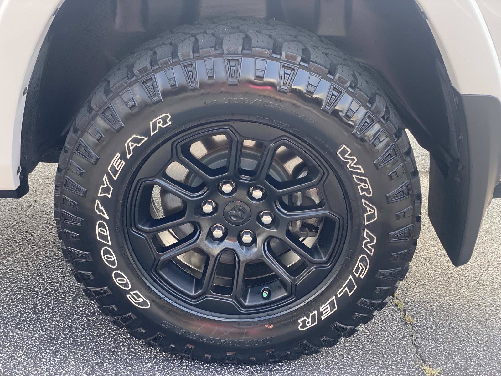 Used 2022 RAM 1500 Limited AWD/4WD image 16