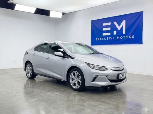 Used 2017 Chevrolet Volt Premier w/ Driver Confidence II Package image 1
