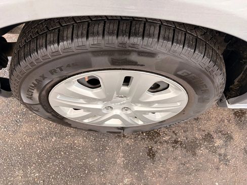 Used 2019 Dodge Grand Caravan SE image 78