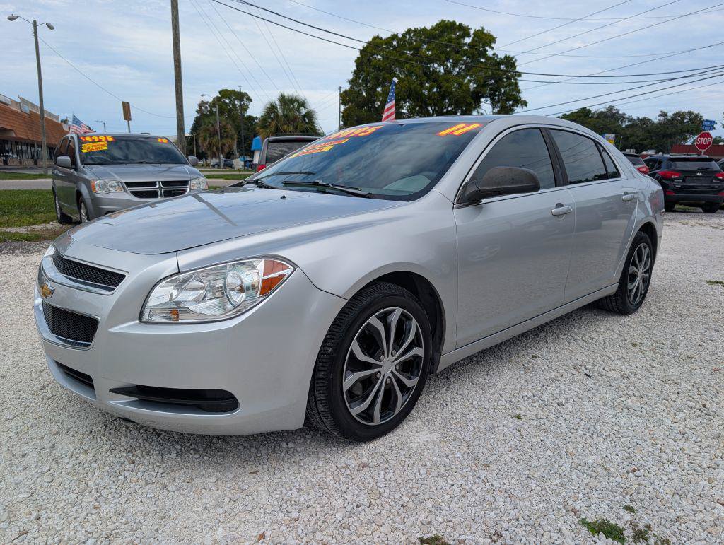 Used 2011 Chevrolet Malibu LS FWD image 1