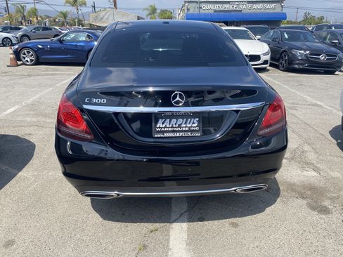 Used 2019 Mercedes-Benz C 300 Sedan w/ Premium Package image 7