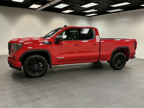 Used 2026 GMC Sierra 1500 Elevation AWD/4WD image 2