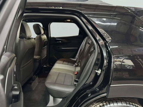 Used 2021 Chevrolet TrailBlazer RS w/ Sun and Liftgate Package FWD image 31