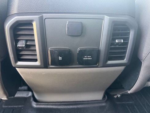 Used 2020 Ford F250 XLT w/ XLT Premium Package AWD/4WD image 25