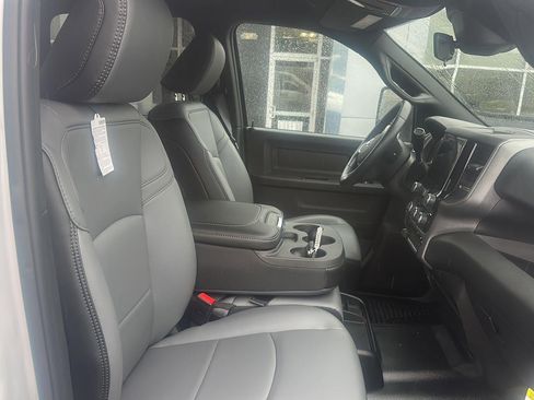 New 2026 RAM 2500 Tradesman w/ Bed Convenience Group AWD/4WD image 4