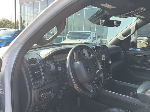 Used 2022 RAM 1500 Limited w/ Off-Road Group AWD/4WD image 6