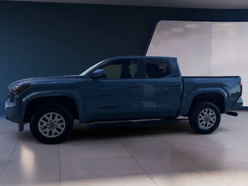 Used 2026 Toyota Tacoma SR5 AWD/4WD image 2