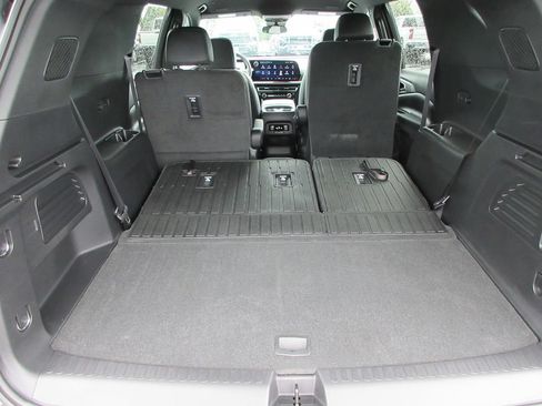 Certified 2025 Chevrolet Traverse Z71 w/ LPO, Floor Liner Package AWD/4WD image 13