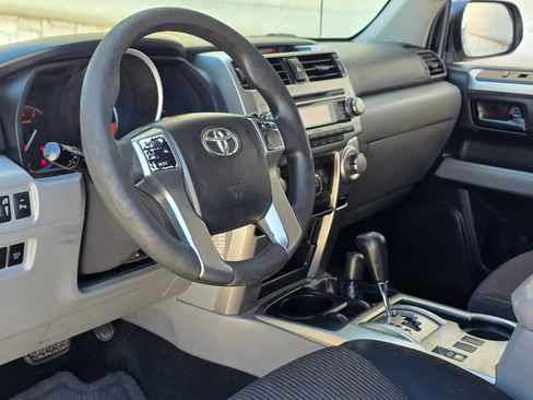 Used 2011 Toyota 4Runner SR5 AWD/4WD image 8