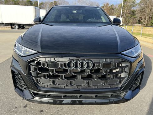 Used 2024 Audi SQ8 Prestige w/ Prestige Package image 4