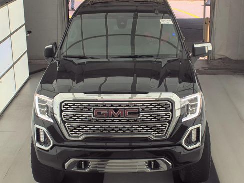 Used 2022 GMC Sierra 1500 Denali w/ Denali Premium Package AWD/4WD image 2