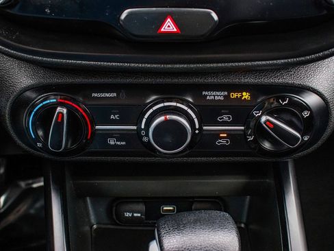 Used 2023 Kia Soul LX w/ LX Technology Package image 23