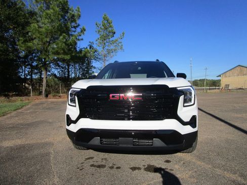 New 2026 GMC Terrain Elevation w/ Elevation Premium Package image 4
