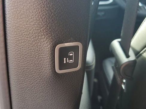 New 2026 Chrysler Pacifica Select image 16