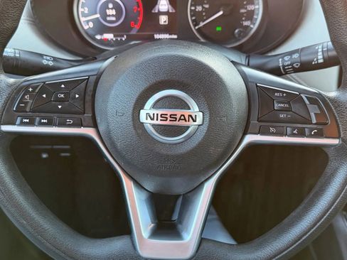 Used 2020 Nissan Versa SV image 18