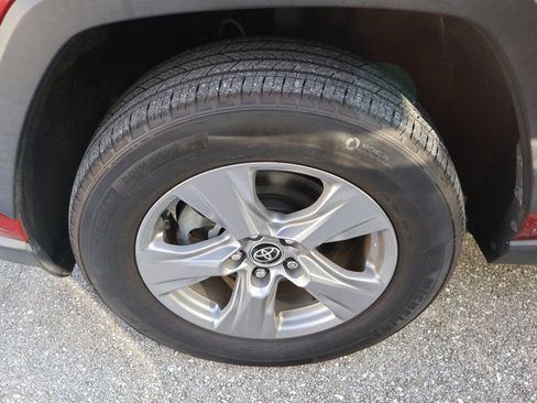 Certified 2023 Toyota RAV4 XLE w/ Convenience Package image 4