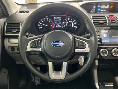 Used 2018 Subaru Forester 2.5i Premium AWD/4WD image 16