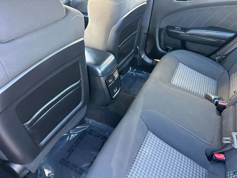 Used 2023 Dodge Charger R/T w/ Blacktop Package image 13