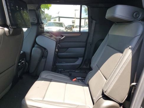New 2026 GMC Yukon XL Denali AWD/4WD image 11