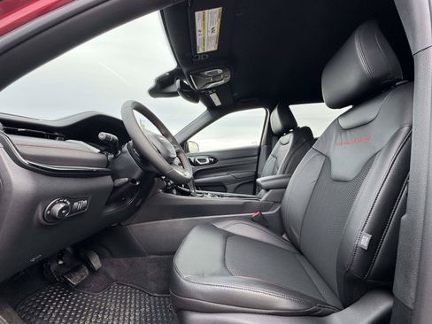 New 2026 Jeep Compass Trailhawk AWD/4WD image 19