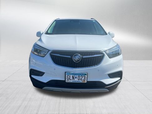 Used 2021 Buick Encore Preferred w/ Safety Package II AWD/4WD image 2