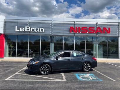 Used 2016 Nissan Altima 2.5 SV w/ Convenience Package