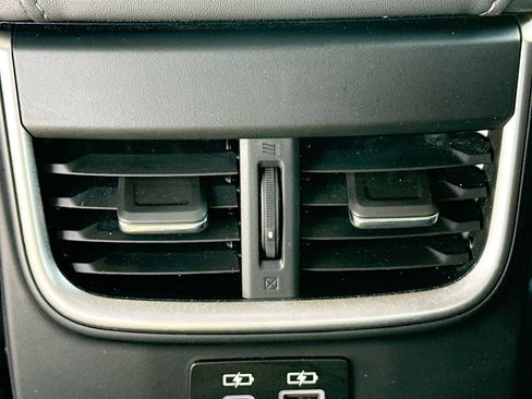 Used 2023 Subaru Legacy Premium image 20