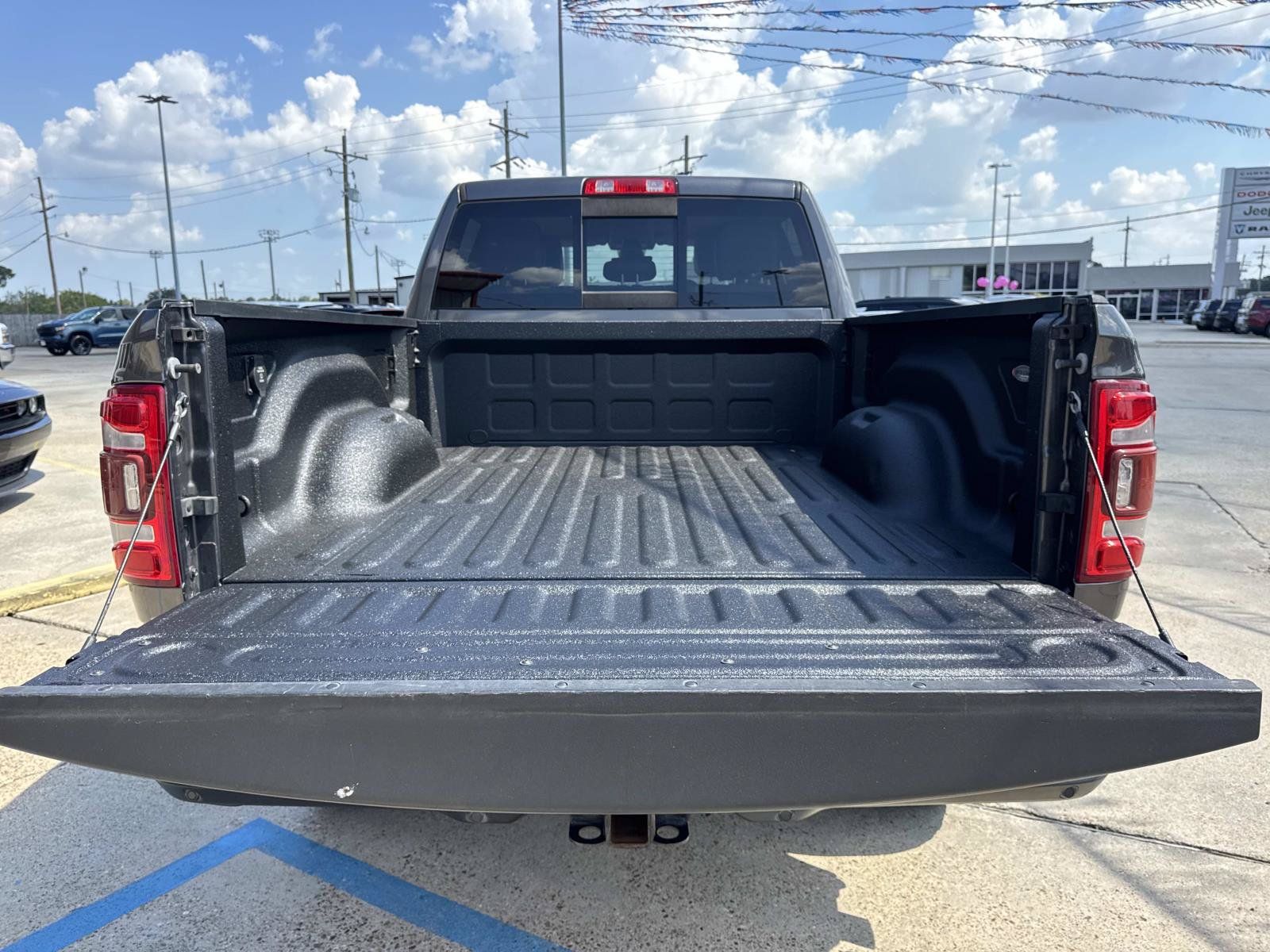 Used 2022 RAM 2500 Laramie w/ Protection Group AWD/4WD image 8