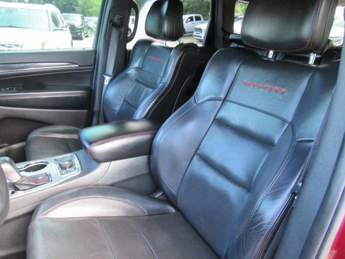 Used 2019 Jeep Grand Cherokee Trailhawk w/ Trailhawk Luxury Group AWD/4WD image 20