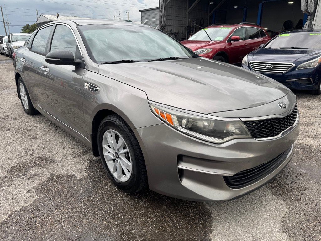 Used 2017 Kia Optima LX w/ Convenience Plus Package FWD image 2