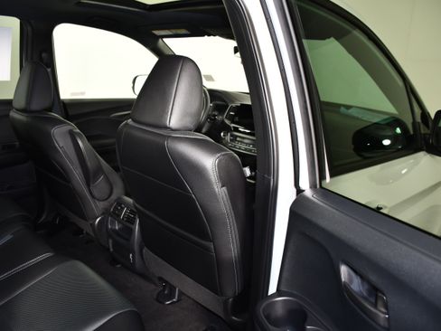 Certified 2023 Honda Passport EX-L image 45