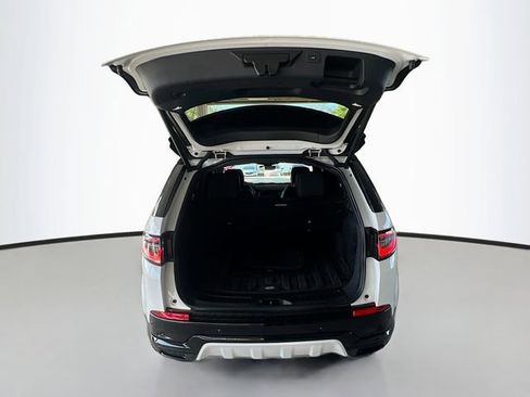 Used 2025 Land Rover Discovery Sport Dynamic SE image 29