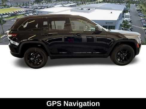 New 2026 Jeep Grand Cherokee Altitude AWD/4WD image 3