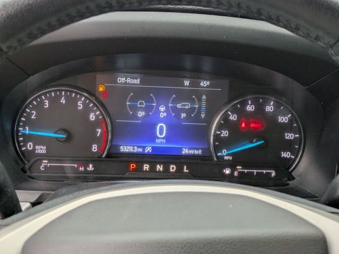 Used 2021 Ford Explorer XLT image 10