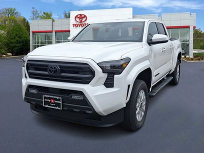 New 2025 Toyota Tacoma SR5