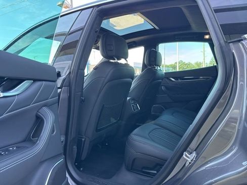 Used 2023 Maserati Levante GT image 6