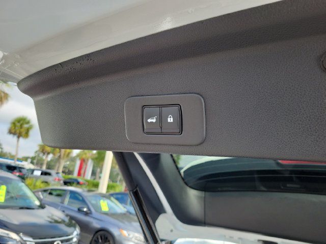 Used 2025 Nissan Murano SL AWD/4WD image 10