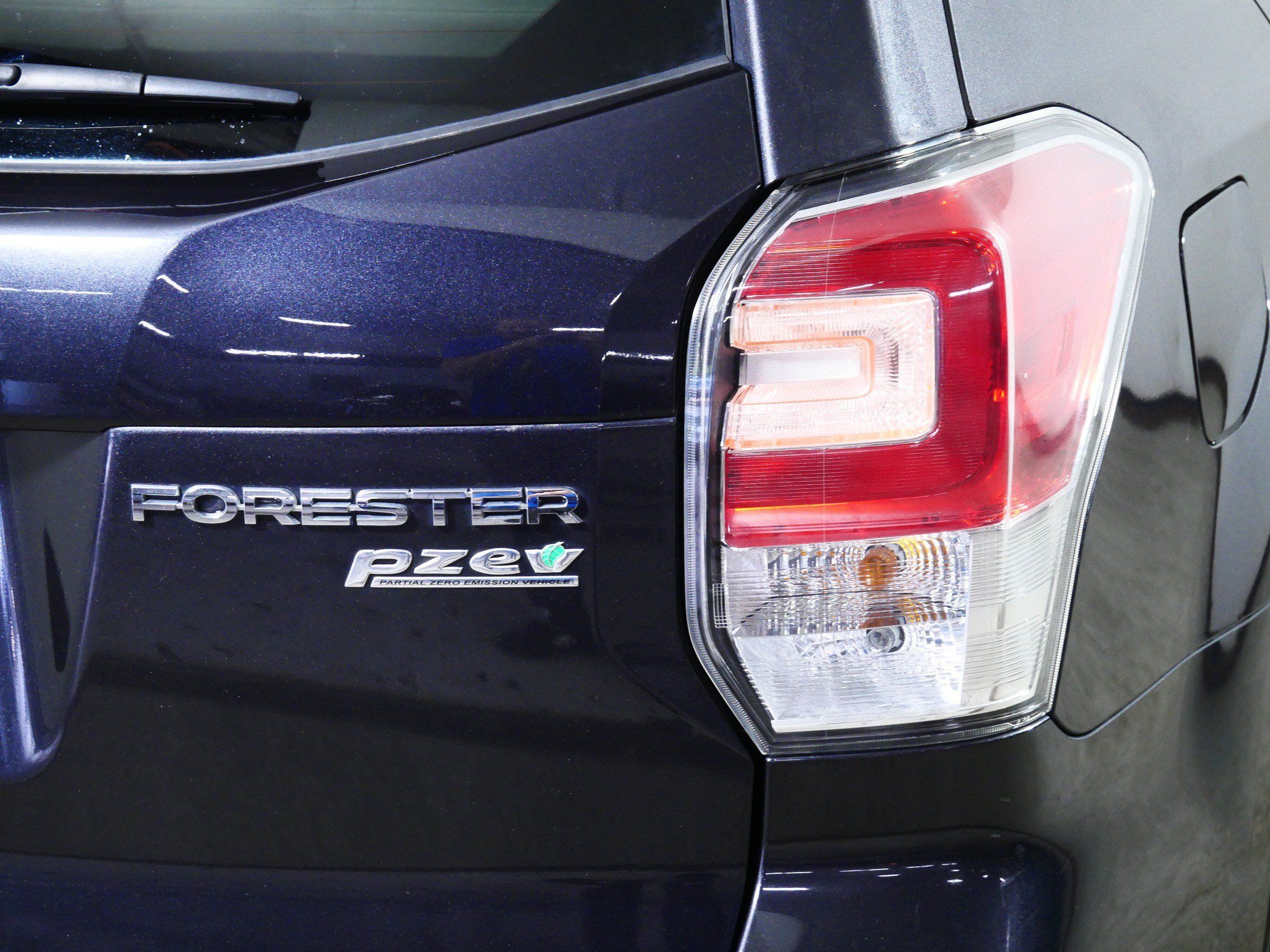 Used 2017 Subaru Forester 2.5i Limited AWD/4WD image 17