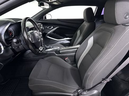 Used 2017 Chevrolet Camaro LT RWD image 20