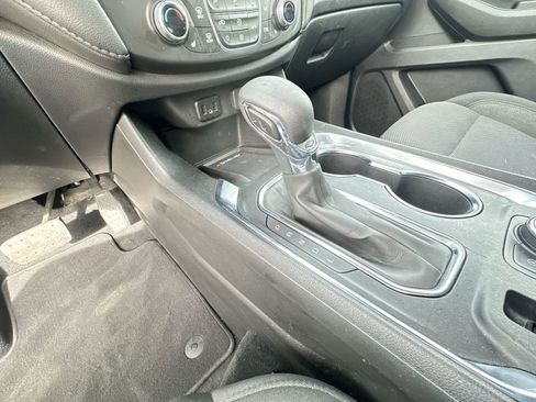 Used 2023 Chevrolet Traverse LT w/ Midnight/Sport Edition image 15