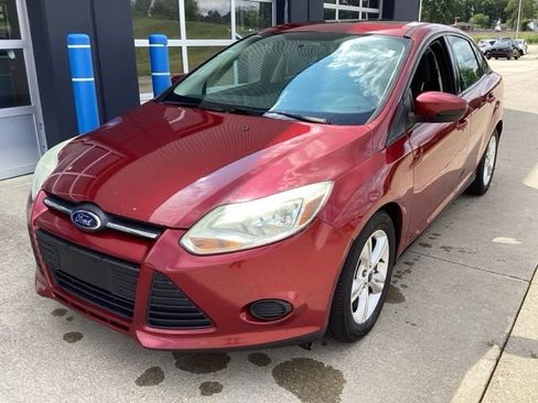 Used 2014 Ford Focus SE FWD image 2