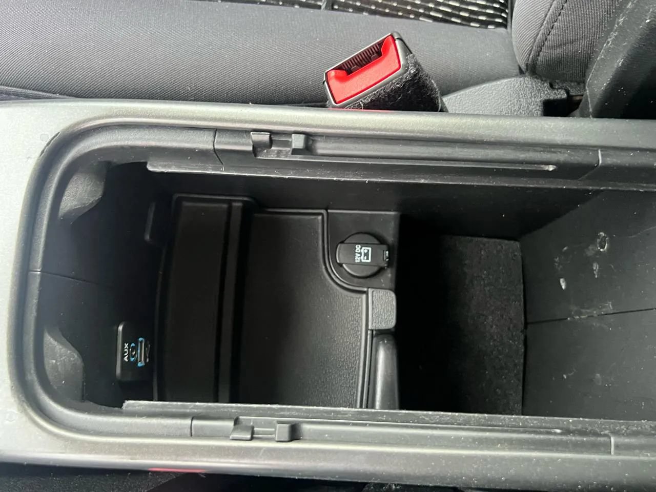 Used 2015 Dodge Journey SXT w/ Flexible Seating Group FWD image 21