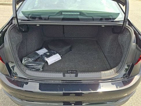 Used 2022 Volkswagen Jetta S FWD image 29