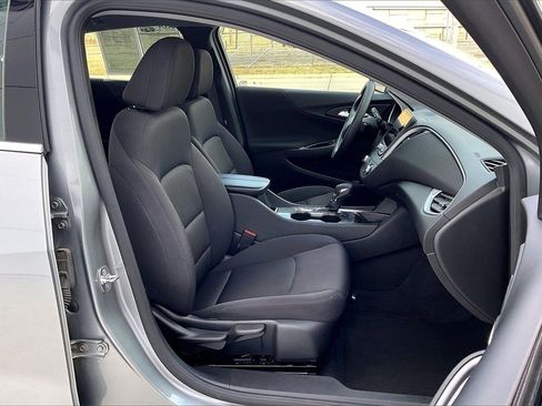 Used 2025 Chevrolet Malibu LT image 7