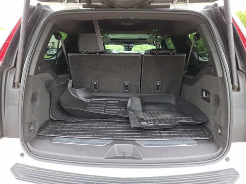 Used 2023 Cadillac Escalade ESV Premium Luxury AWD/4WD image 22